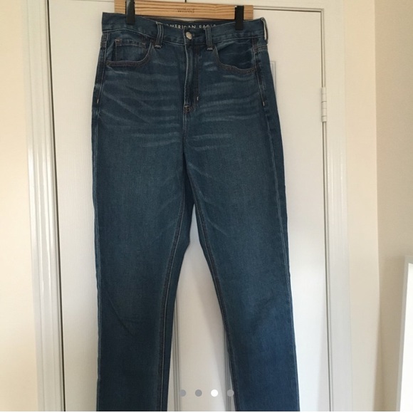 American Eagle Boyfriend Jeans - Picture 3 of 4